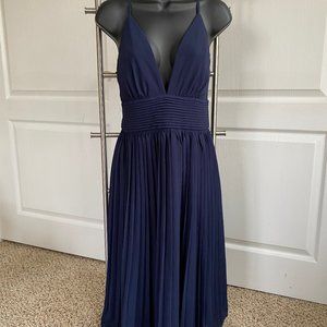 Lulu's navy midi dress